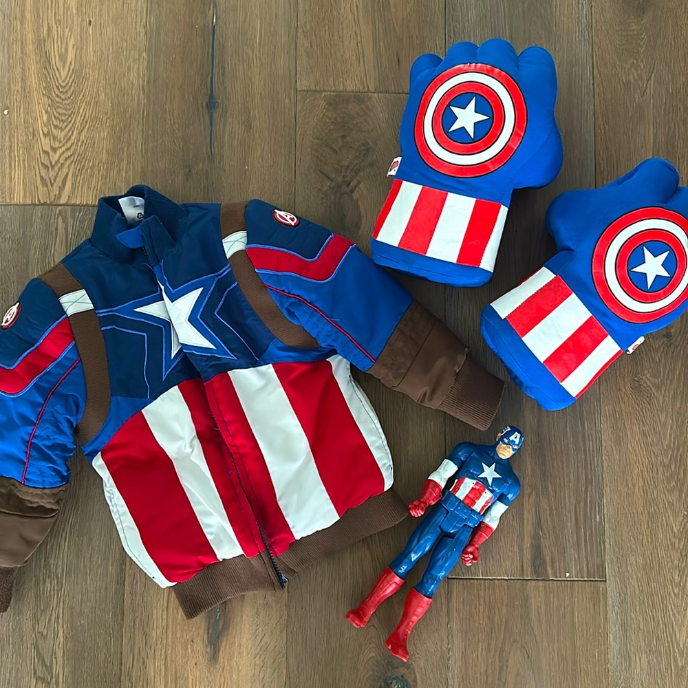Disney Marvel Avengers Captain America Jacket 4T + Figurine & Gloves + Bonus